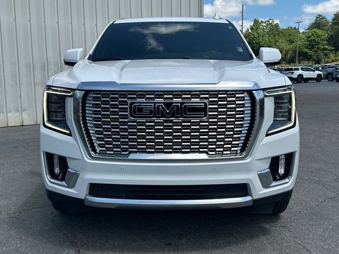 Used 2022 GMC Yukon Denali w/ Max Trailering Package AWD/4WD image 3