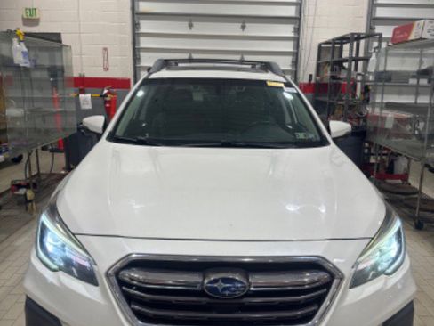 Used 2018 Subaru Outback 2.5i Limited image 37