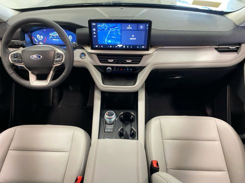 New 2026 Ford Explorer Active image 36