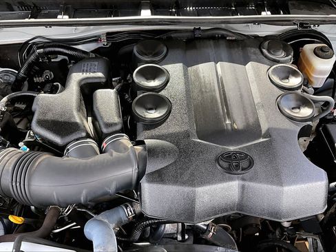 Used 2017 Toyota 4Runner Limited RWD image 33