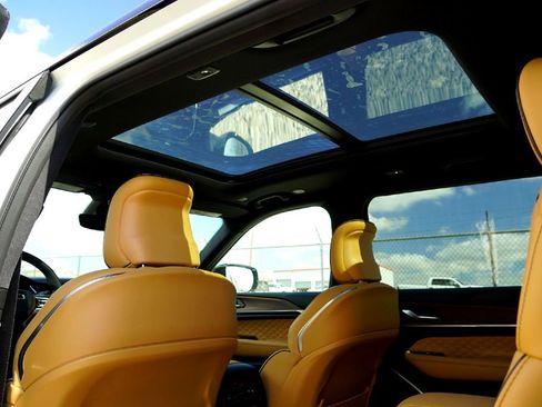 New 2025 Jeep Grand Cherokee L Summit w/ Obsidian Package image 28