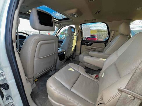 Used 2014 GMC Yukon Denali image 23