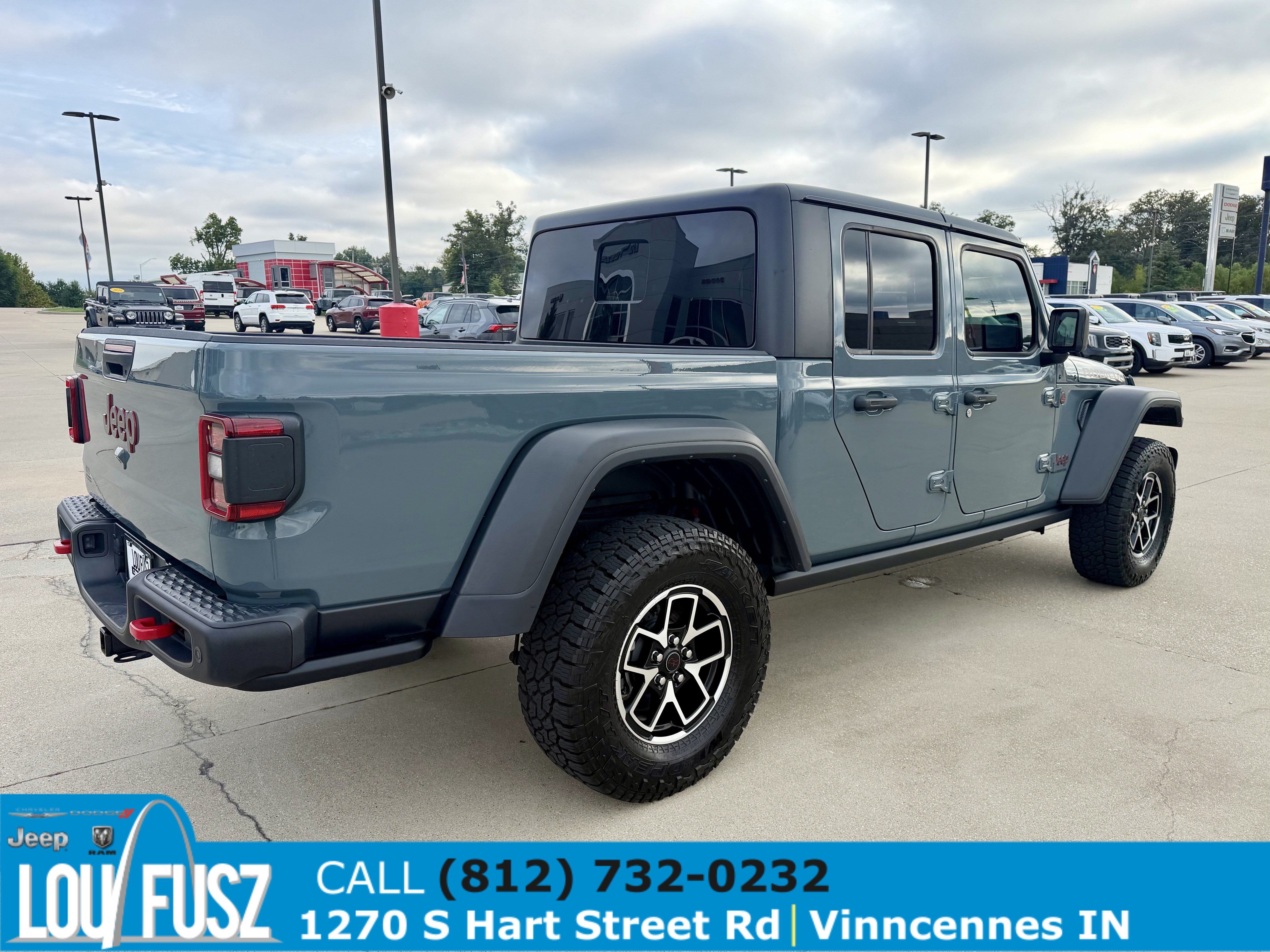 Used 2025 Jeep Gladiator Rubicon w/ Safety Group AWD/4WD image 8