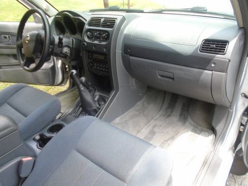 Used 2002 Nissan Frontier XE AWD/4WD image 23