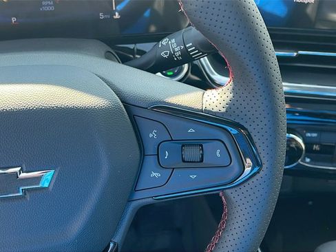 New 2026 Chevrolet Trax RS w/ Sunroof Package image 22