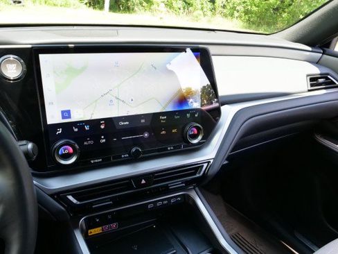 Used 2025 Lexus TX 350 AWD w/ Technology Package image 10