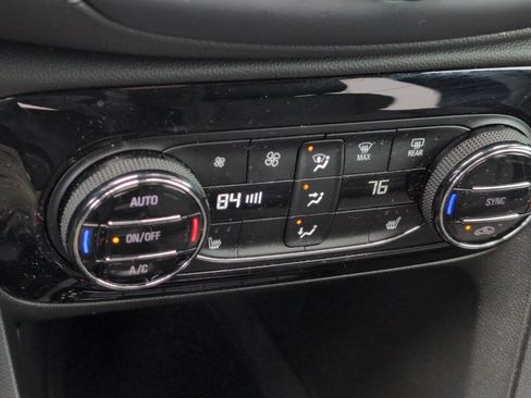 Used 2023 Buick Encore GX Select FWD image 20