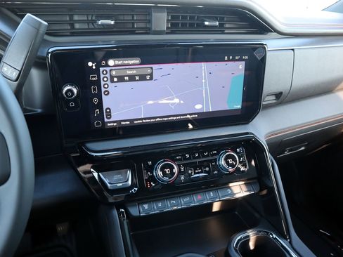 New 2026 GMC Sierra 2500 AT4 w/ AT4 Premium Plus Package image 12