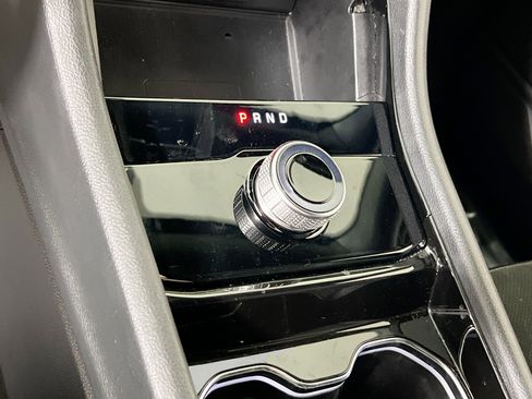 Used 2023 Jeep Grand Cherokee L Laredo image 16