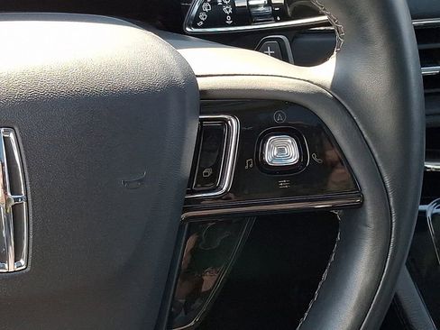 Used 2022 Lincoln Corsair AWD w/ Premium Package image 25