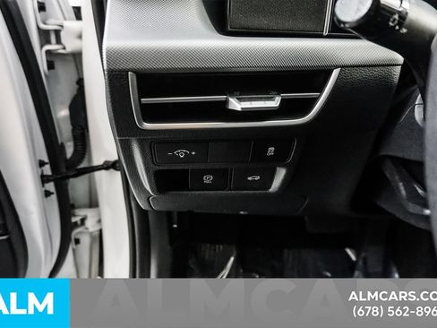 Used 2025 Hyundai Sonata SEL FWD image 32