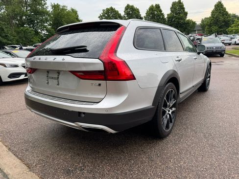 Used 2020 Volvo V90 T6 Cross Country AWD/4WD image 7