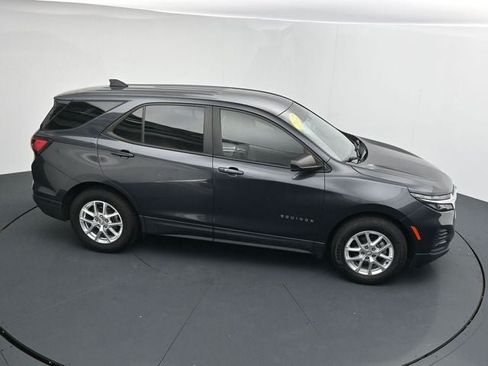 Used 2022 Chevrolet Equinox LS w/ LS Convenience Package FWD image 35