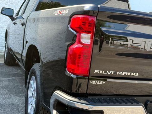 Certified 2026 Chevrolet Silverado 1500 LT AWD/4WD image 9