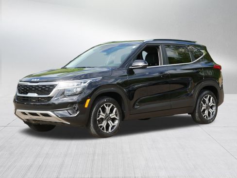 Certified 2022 Kia Seltos EX AWD/4WD image 3