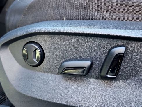 Certified 2022 Volkswagen Tiguan SE image 28