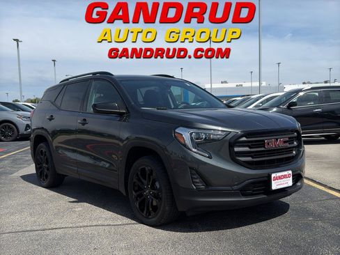 Used 2020 GMC Terrain SLE w/ Driver Convenience Package AWD/4WD image 1