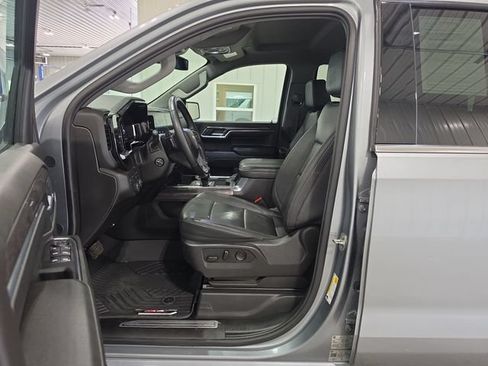 Used 2024 Chevrolet Silverado 1500 LTZ AWD/4WD image 23