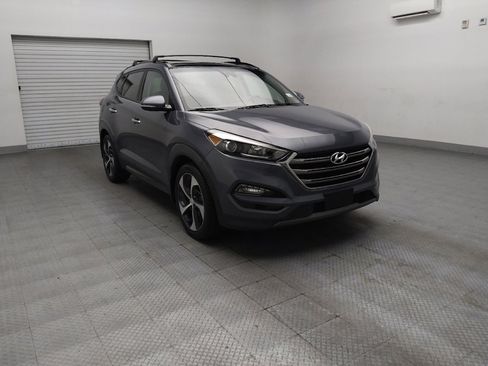 Used 2016 Hyundai Tucson Limited w/ Option Group 03 FWD image 13