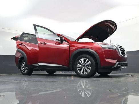 Used 2023 Nissan Pathfinder SL FWD image 47