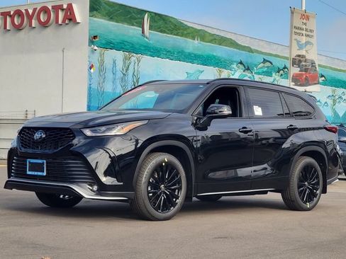 New 2026 Toyota Highlander XSE AWD/4WD image 3
