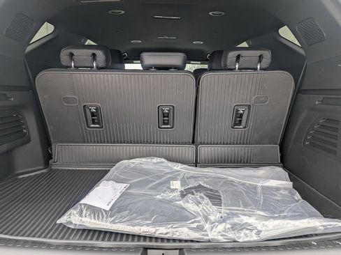 New 2026 Chevrolet Traverse LT w/ Driver Confidence Package image 16