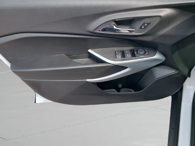 New 2026 Chevrolet Trax RS FWD image 16