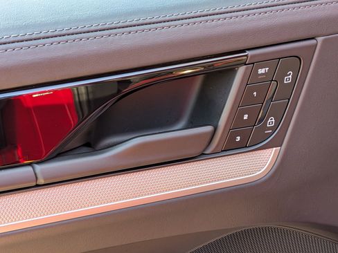 Certified 2025 Porsche Cayenne GTS AWD/4WD image 14