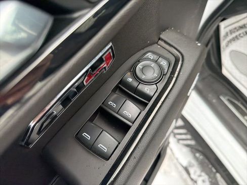 Used 2022 GMC Sierra 1500 AT4 w/ Technology Package image 22