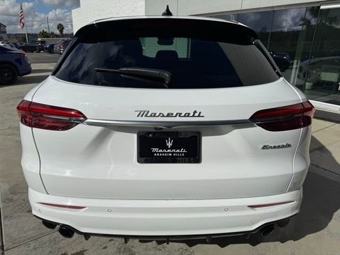 Used 2023 Maserati Grecale Folgore AWD/4WD image 9