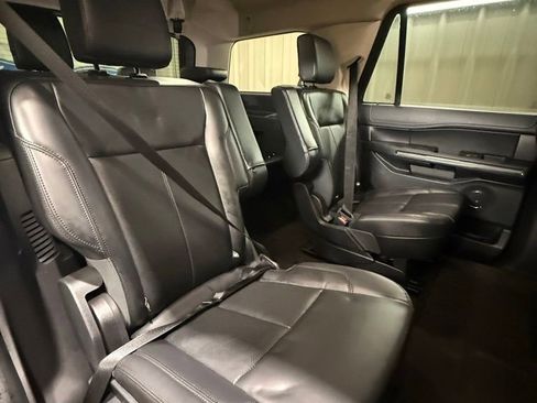 Used 2022 Ford Expedition XLT AWD/4WD image 21