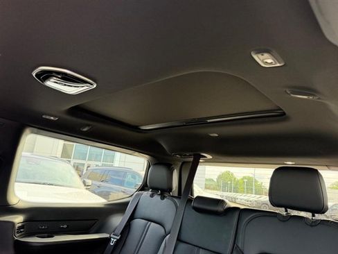 New 2026 Jeep Grand Wagoneer 4WD image 10