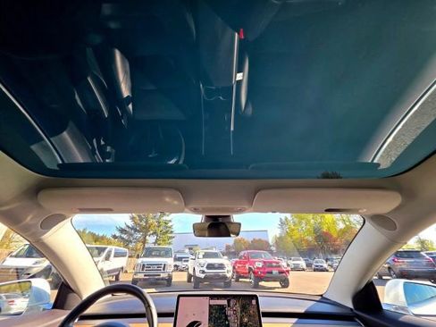 Used 2019 Tesla Model 3 Performance AWD/4WD image 22