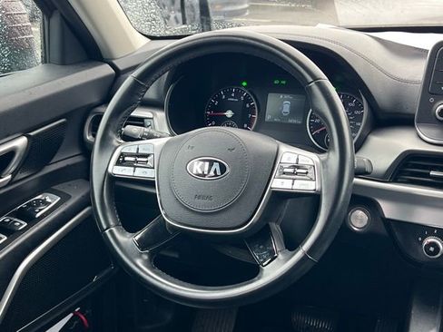 Used 2021 Kia Telluride LX image 15