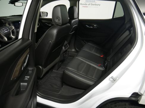 Used 2022 GMC Terrain Denali w/ Denali Premium Package image 12