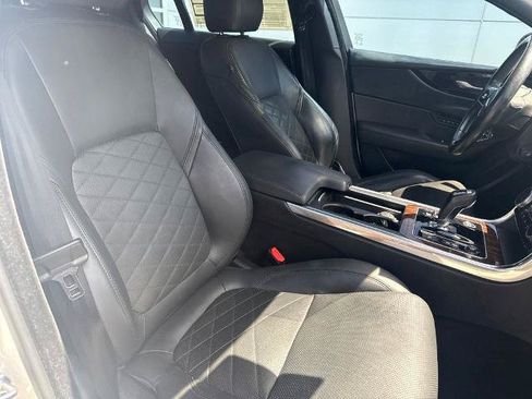 Used 2020 Jaguar XE S AWD/4WD image 30