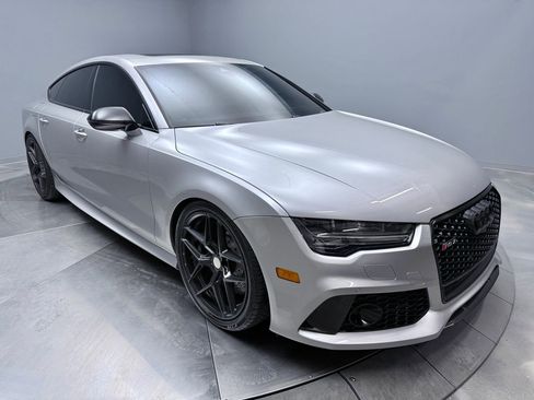 Used 2017 Audi RS 7 Prestige w/ Carbon-Optic Package image 3