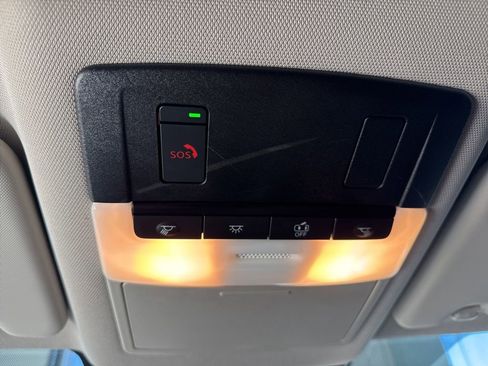 Used 2023 Nissan Rogue SV image 18