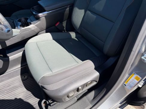 New 2026 GMC Terrain AT4 w/ Convenience Package III image 18