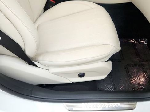 Used 2023 Mercedes-Benz E 350 Sedan w/ Premium Package image 37