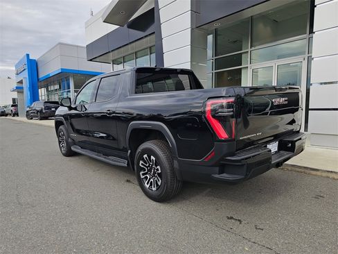 New 2026 GMC Sierra EV Elevation image 5