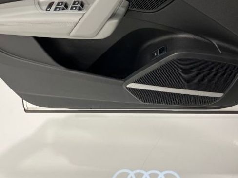 Used 2018 Audi Q5 Prestige w/ Prestige Package AWD/4WD image 29