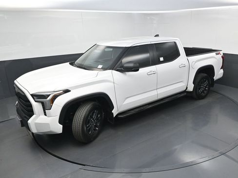 Used 2025 Toyota Tundra SR5 RWD image 33
