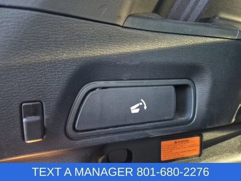 Used 2023 Mitsubishi Outlander SEL AWD/4WD image 17
