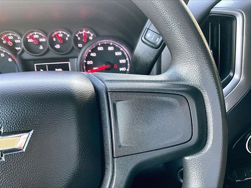 Used 2023 Chevrolet Silverado 1500 Custom AWD/4WD image 23