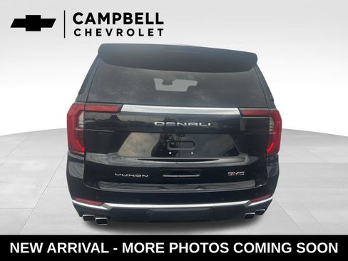 Used 2025 GMC Yukon Denali AWD/4WD image 4