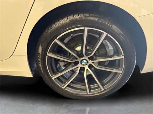 Used 2020 BMW 330i xDrive Sedan w/ Convenience Package image 26