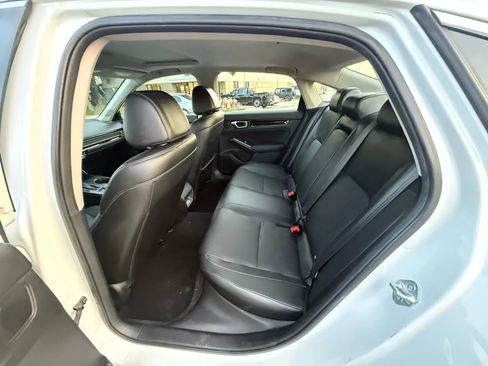 Used 2024 Honda Civic Touring image 10