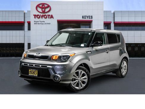 Used 2016 Kia Soul + image 1