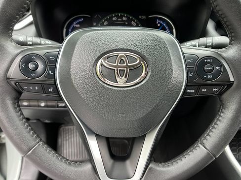 Used 2023 Toyota RAV4 XLE Premium AWD/4WD image 14